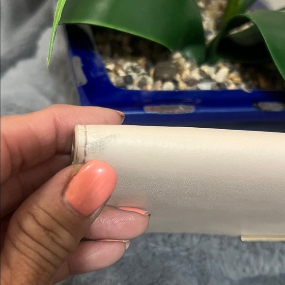 Kate Spade Cream Women's Wallet - Picture 11 of 12